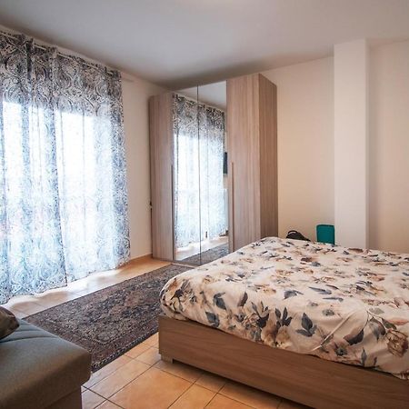 Luminoso Apartamento Peschiera del Garda Exterior foto